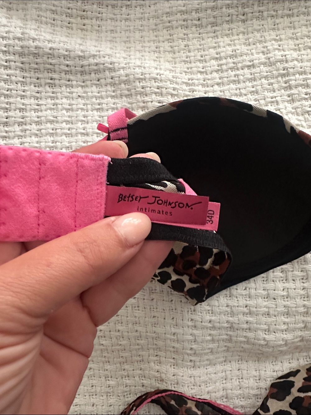 Betsey Johnson Leopard Print Bra with Pink Trim 34d with thong m - Picture 5 of 6